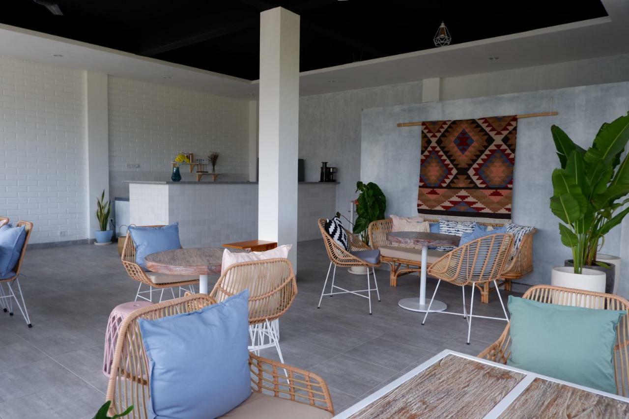 Hotel The Sloth Bali Canggu Exterior foto